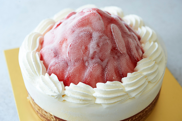 冷凍状態のプレミアム苺ケーキ