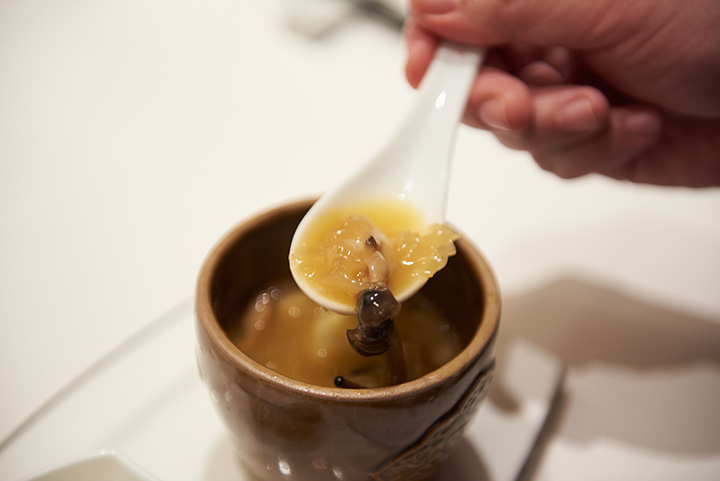 西太后好み、燕の巣ときのこのスープ