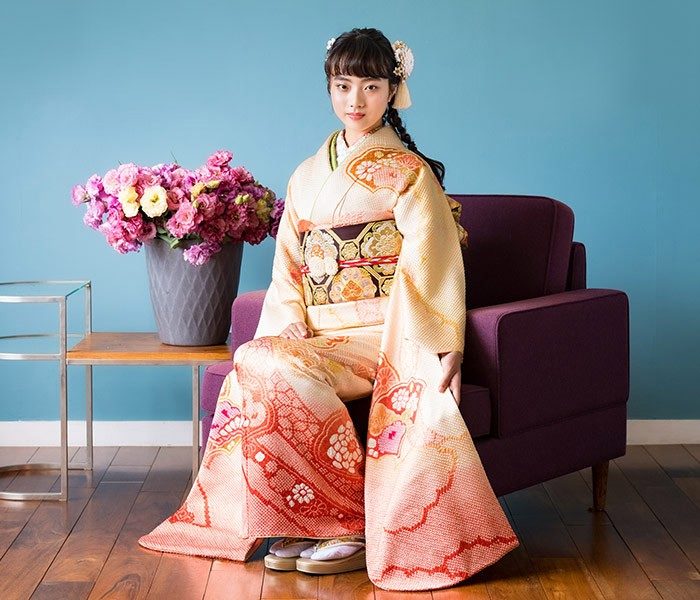 振袖(千總) 、長襦袢、袋帯(三越)、帯揚げ、帯締め、重ね衿