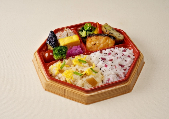 銀鮭西京焼と2種ご飯のお弁当