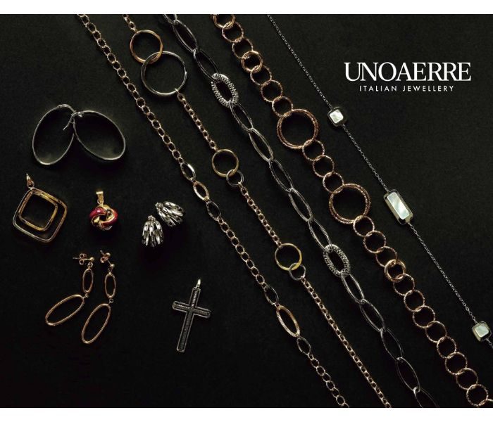 プリンセス＜UNOAERRE＞
  