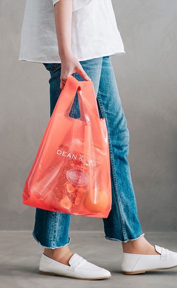 ＜DEAN＆DELUCA＞雨の日でもお出掛けしたくなるバッグが登場