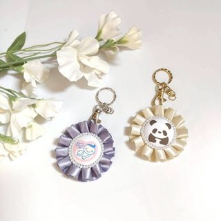 【４】 andmignon　藤原 良恵
< ロゼット バッグチャーム作り >
  