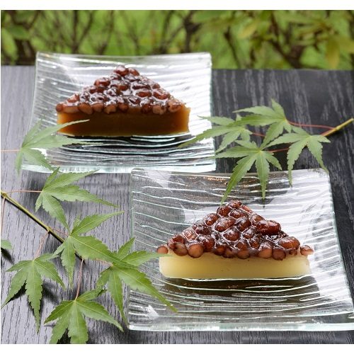 ＜笹屋伊織＞６月の生菓子「水無月」